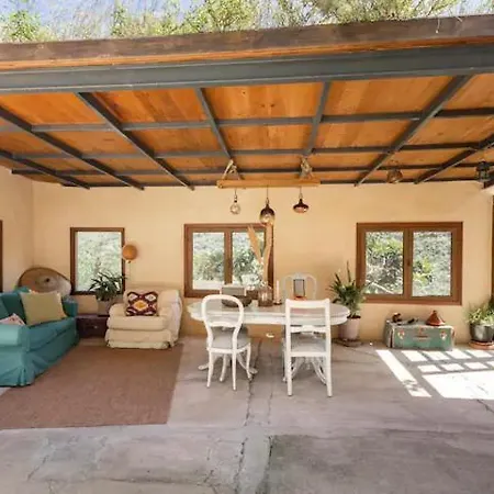 De Poetas Santa Maria de Guia de Gran Canaria