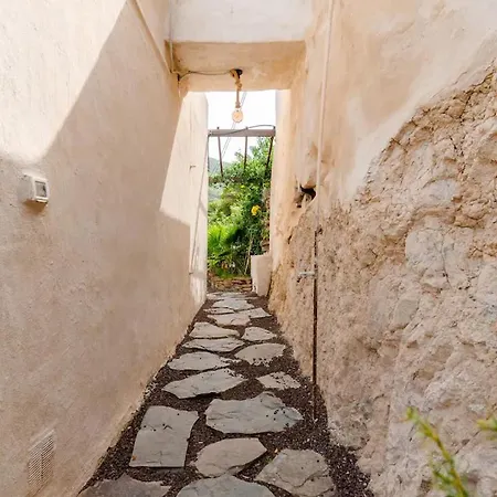 Alloggio per agriturismo De Poetas *